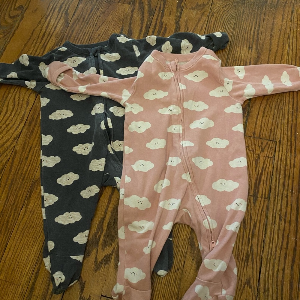 Gender neutral Cloud onesies !